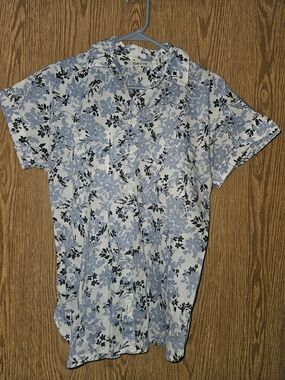 Orvis Floral Button Up NWT blouse